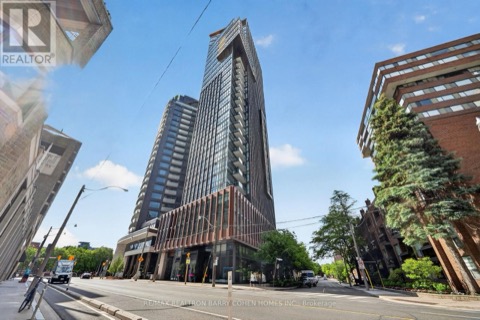 32 Davenport Road tower at Bay and Davenport